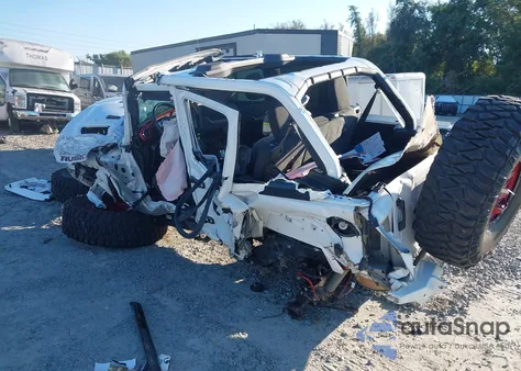 2021 Jeep Wrangler Unlimited Rubicon 4X4 z USA, uszkodzony, nr VIN 1C4HJXFNXMW717312